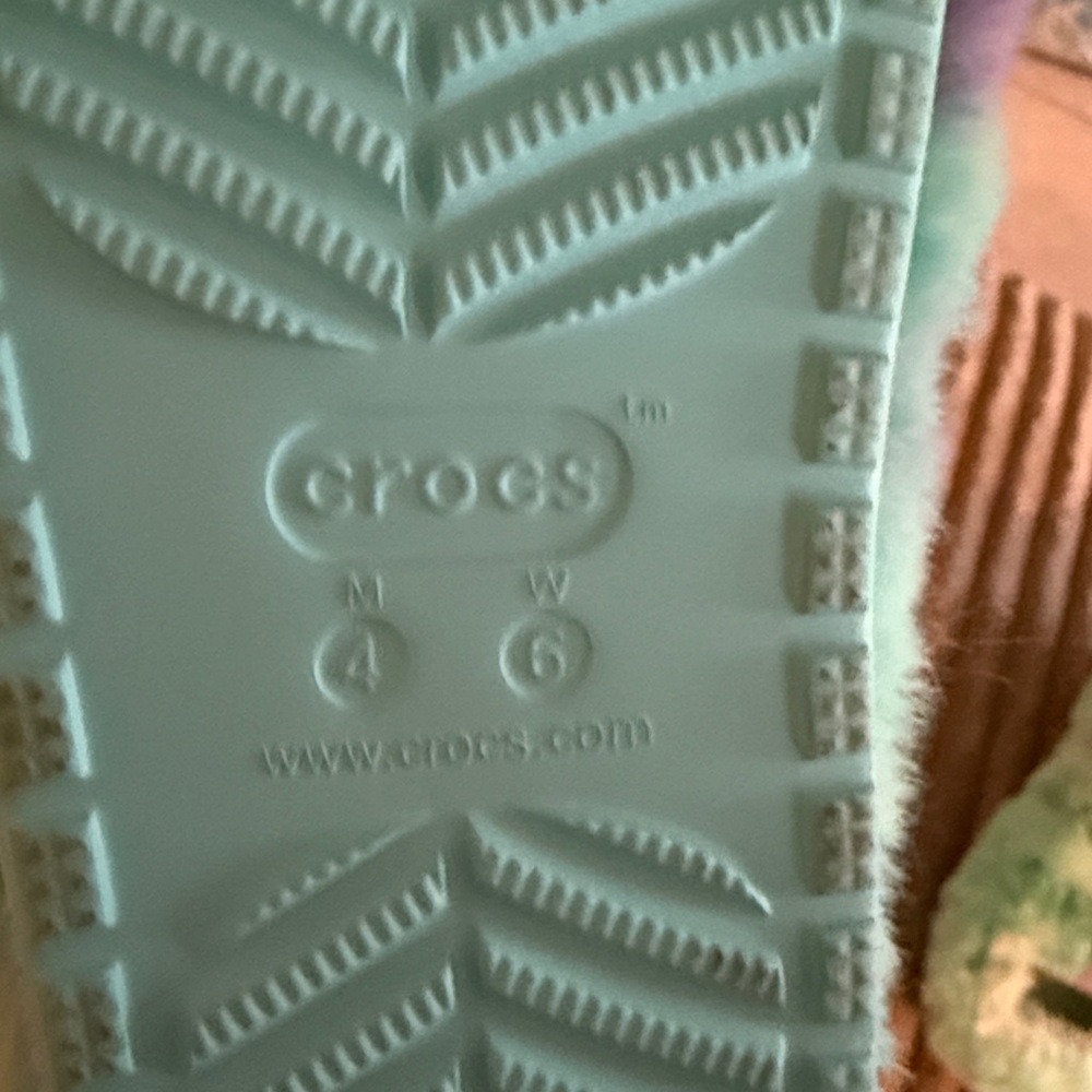 CROCS monsters inc sully - Picture 2 of 4